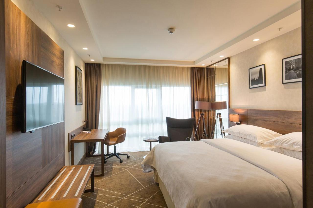 Sheraton Novi Sad Eksteriør billede