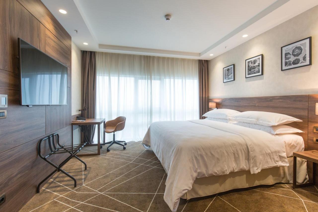 Sheraton Novi Sad Eksteriør billede